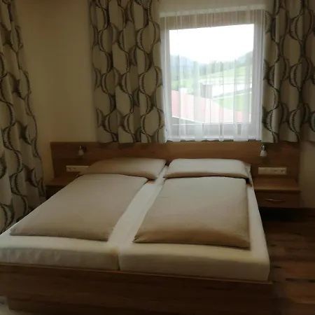 Haus Alpenfriede Affittacamere 3*