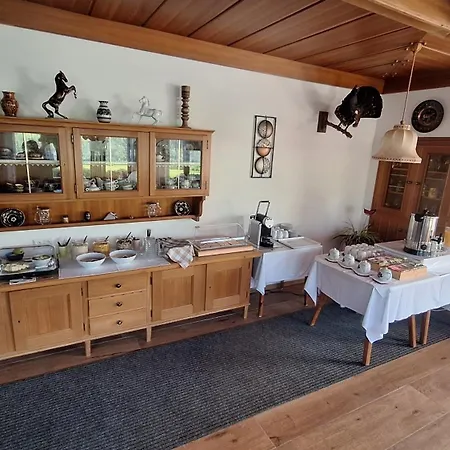 Gasthof Haus Alpenfriede 3*