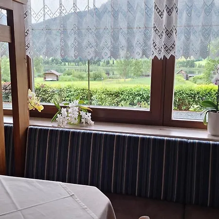 Haus Alpenfriede 3*