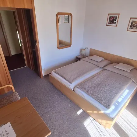Haus Alpenfriede 3* Weissensee