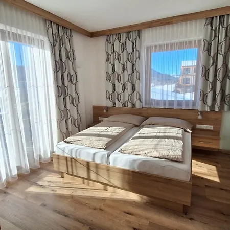 Gasthuis Haus Alpenfriede 3*
