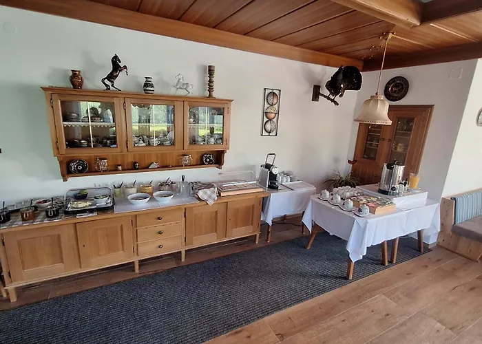 Gasthof Haus Alpenfriede 3*